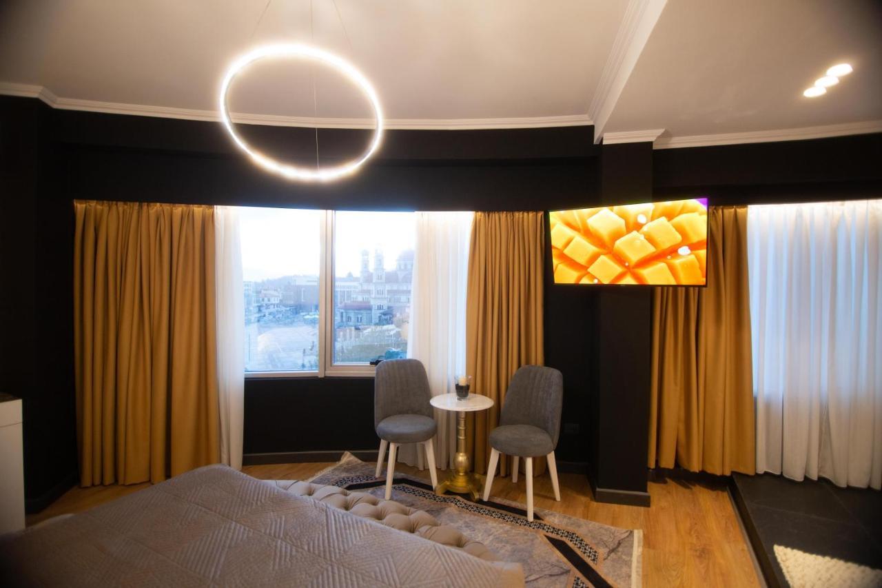 Sky View Hotel คอร์เชอ ภายนอก รูปภาพ